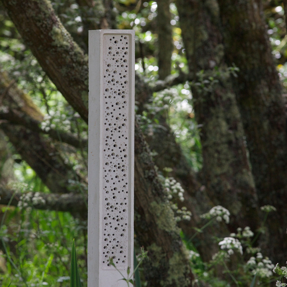 Bee Posts Beepost Bee Tower β Green&Blue